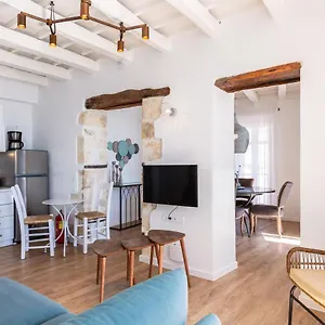 Anne Apartment, At The Venetian Port Of Rethimno! Apartment Rethymno (Crete)