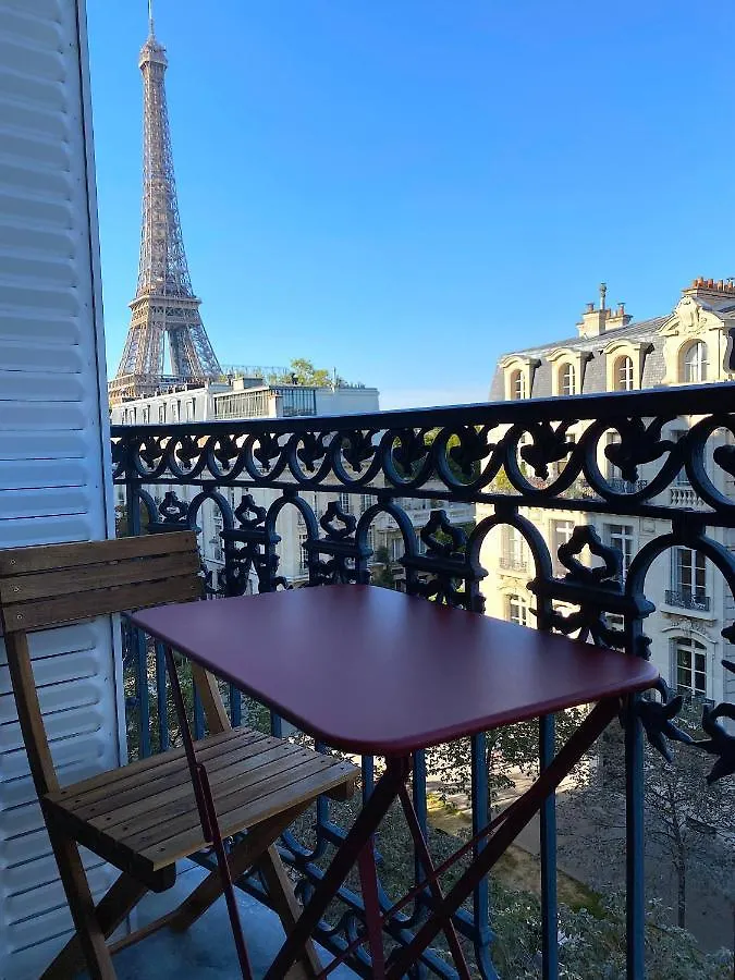 Outstanding 2 Bedrooms With A Terrific Eiffel Tower View Paris Apartment